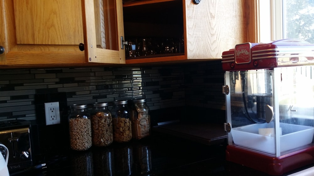 Eileen's Bed & Breakfast - Guest House
