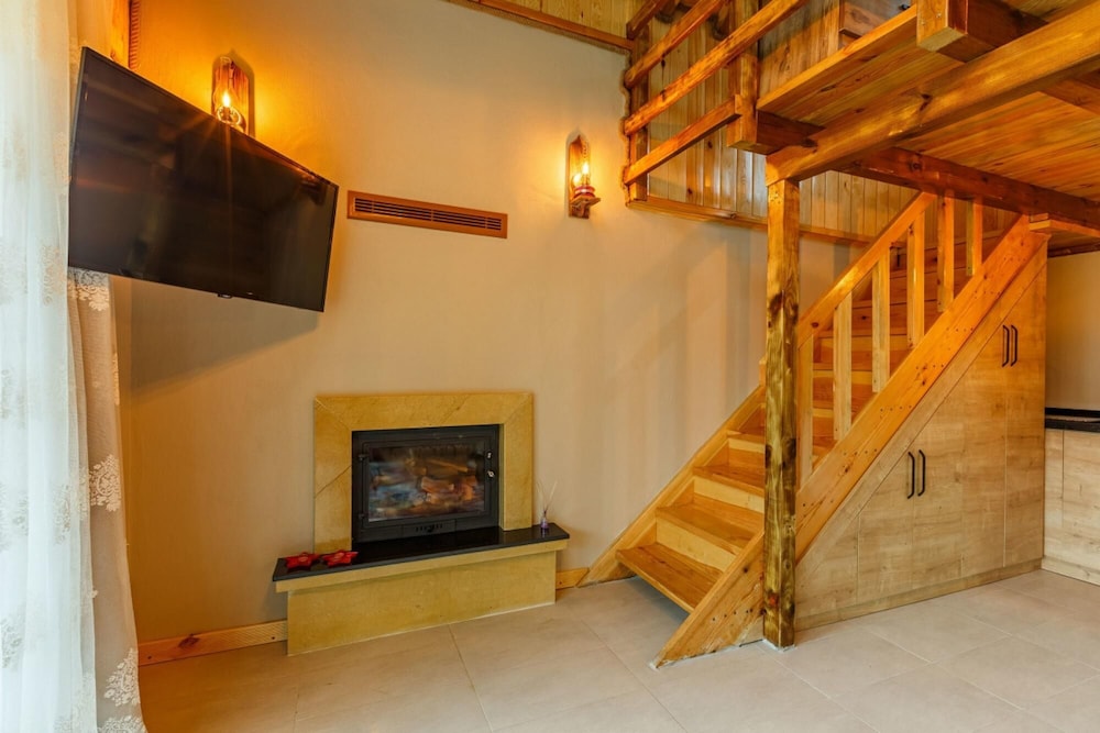 Mesmerizing Tiny House On Riverside in Agva view 2