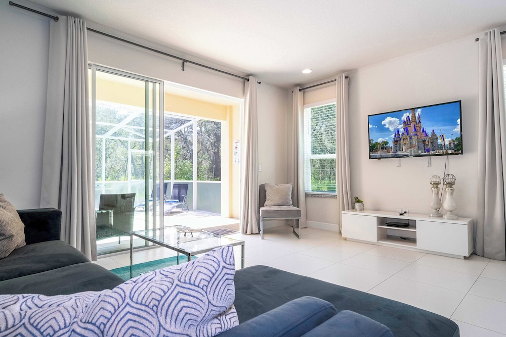 Bright 5BD Disney Escape w Private Pool 1536