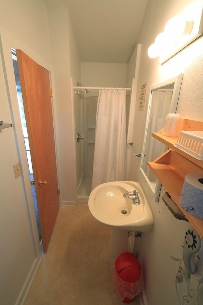 Black Elk Resort Cottages and RV Park