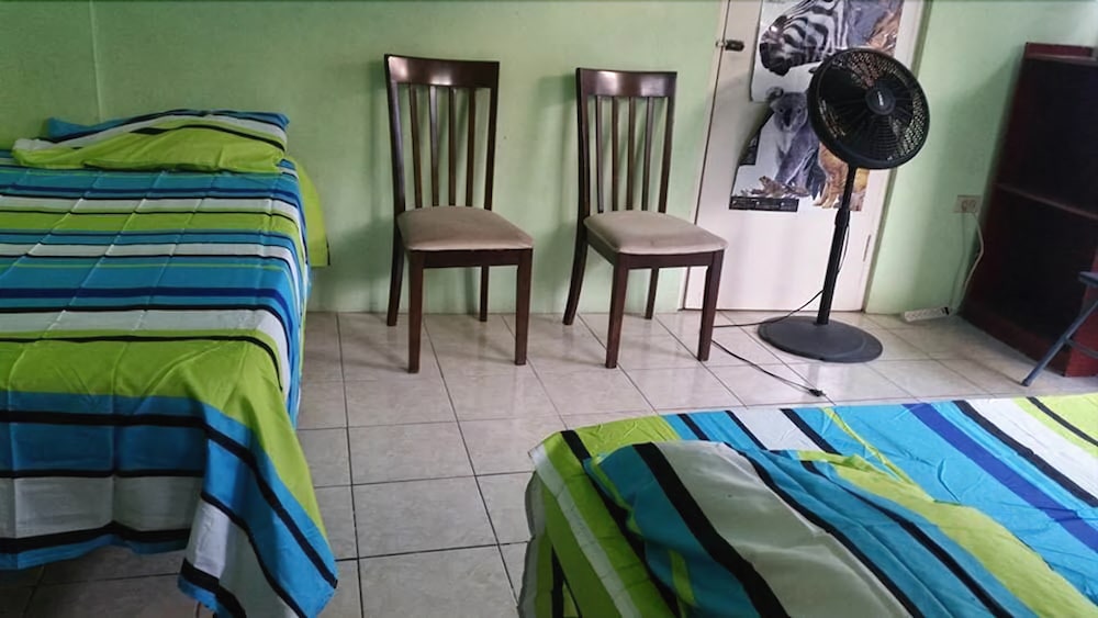 Yardie Guest House - Property Image 2