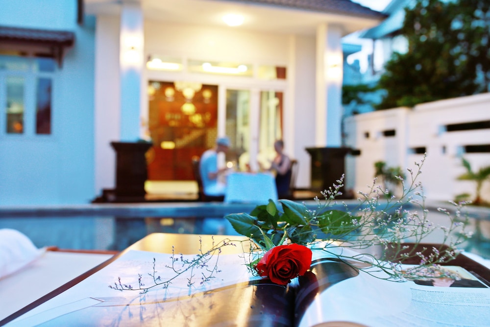 Well-To-Do Villa