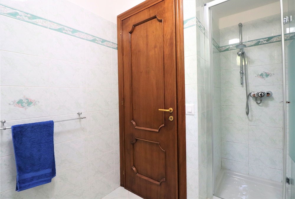 Angel's House photo 4