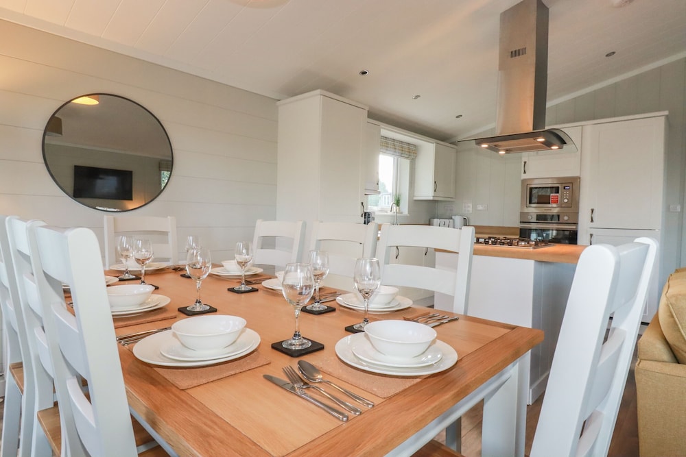 23 Meadow Retreat