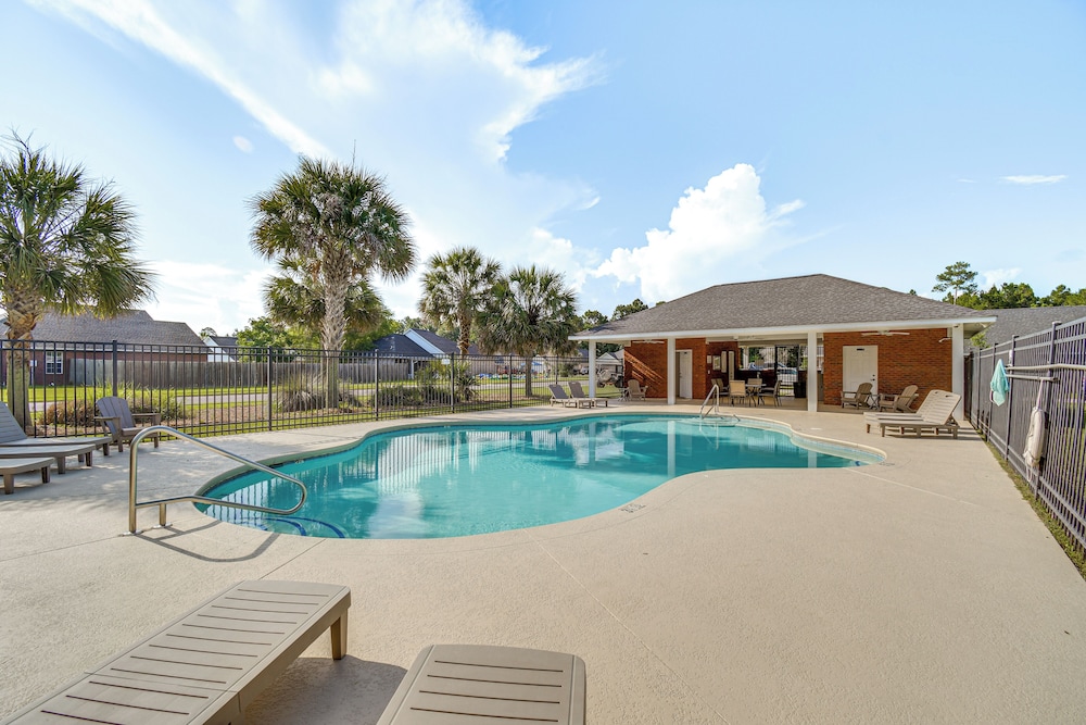 5 Mi to Gulf Beaches: Coastal Alabama Home