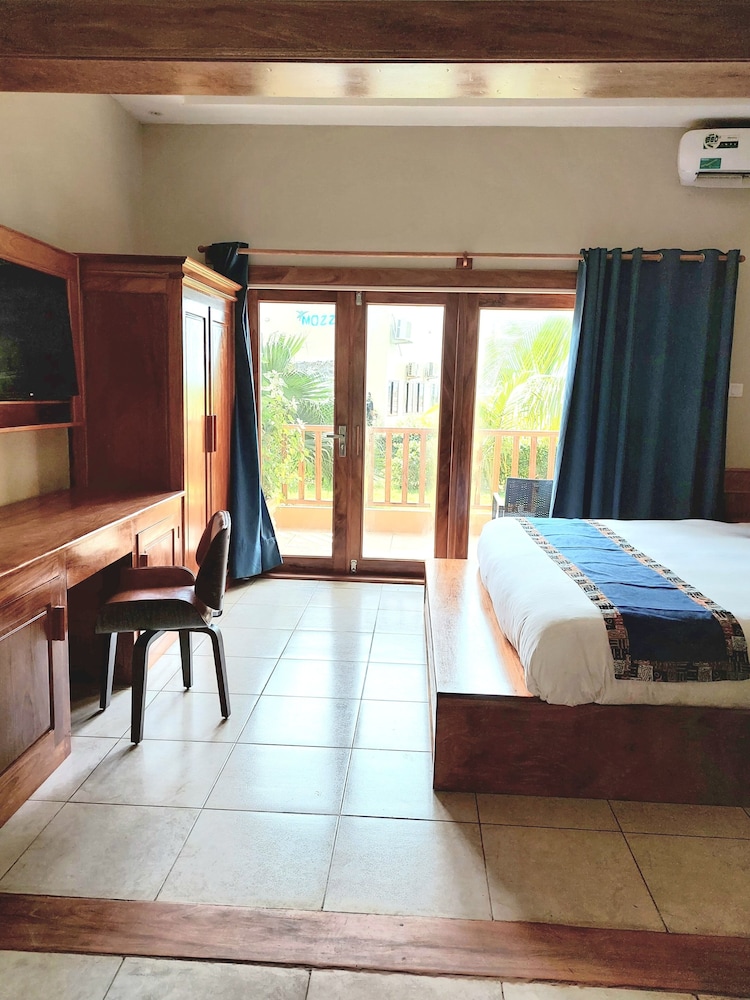 Mozza Beach Resort