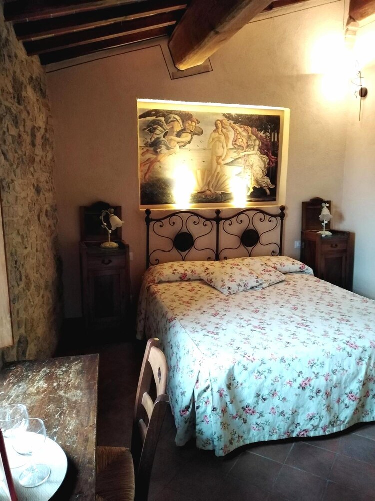La Vecchia Corte