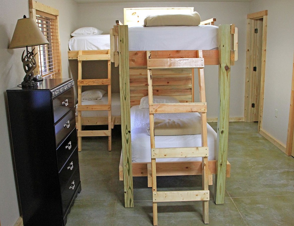 Acorns Resort