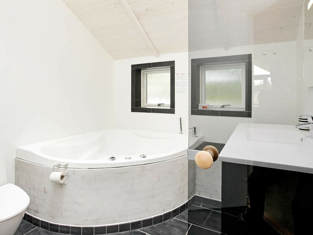10 Person Holiday Home in Blavand view 3