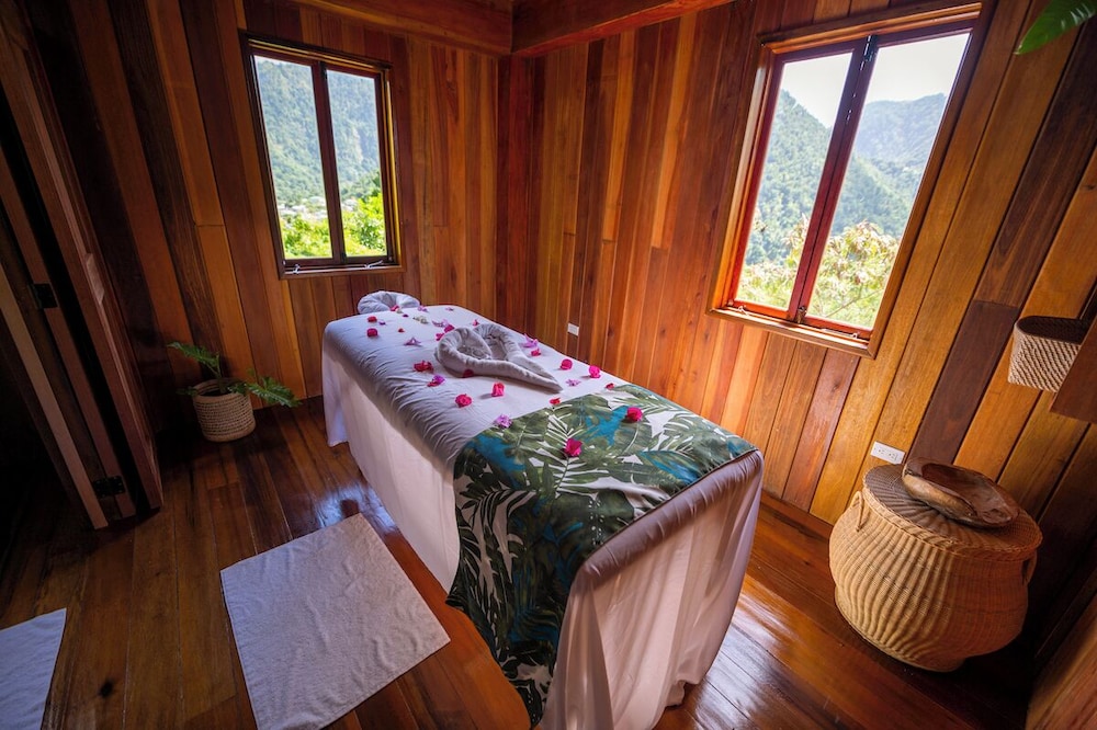 Jungle Bay Dominica