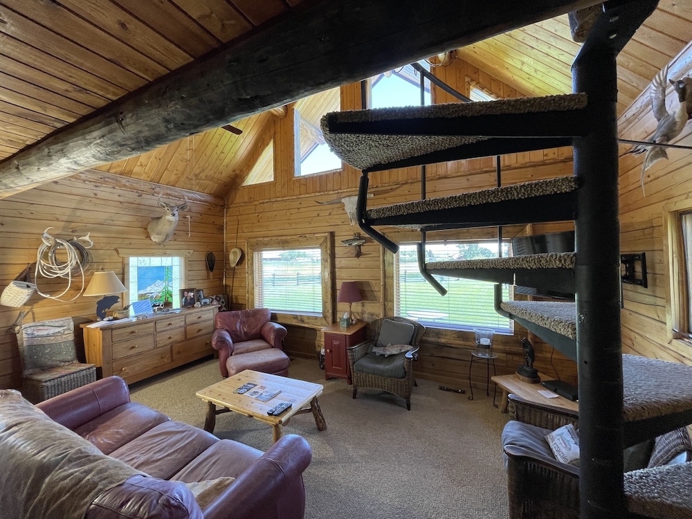 Sportsman Motel