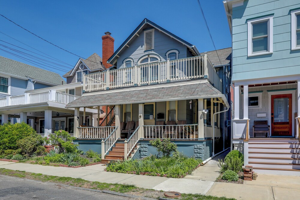 2 Blocks to Beach: Sunny Ocean Grove Apartment