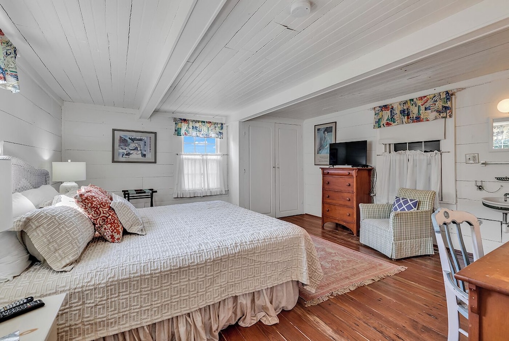Lachicotte Vacation Rentals