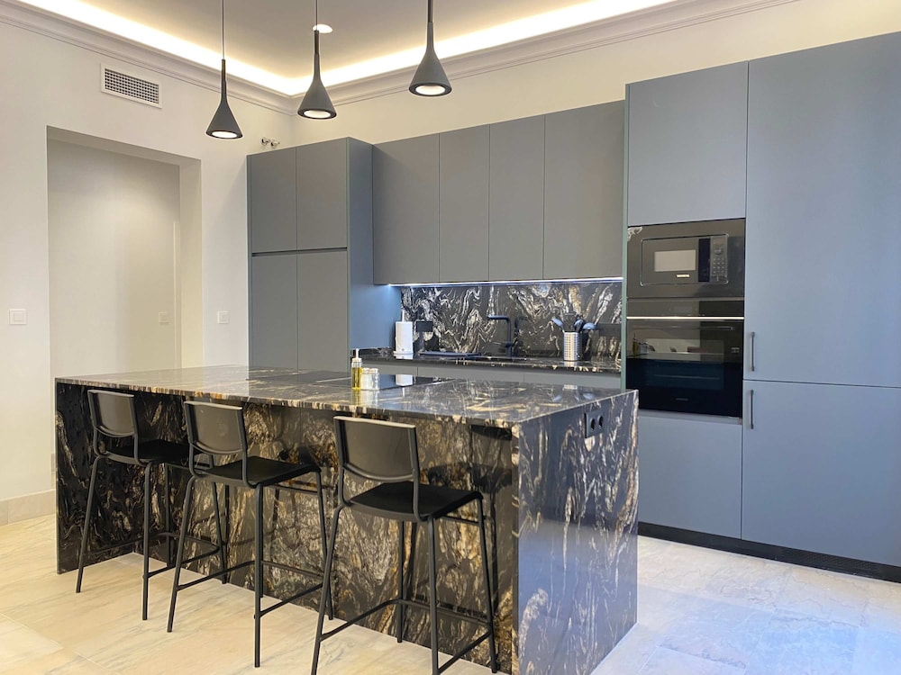 Lovely 3BR Near Palacio Real