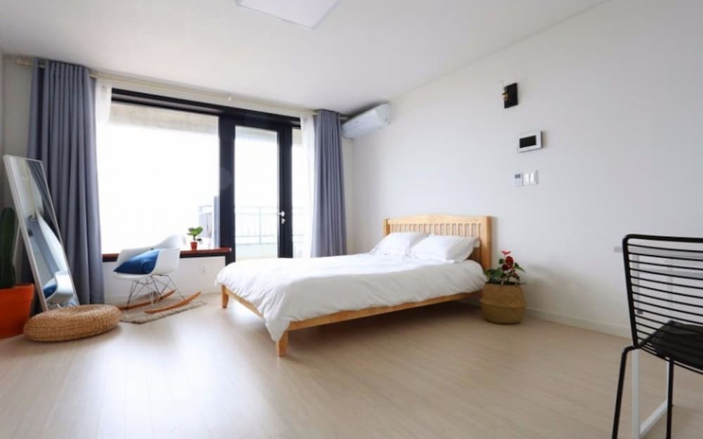 Pension Gonae 1101 Jeju view 2