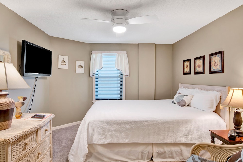 Compass Point #502 by Southern Vacation Rentals view 3