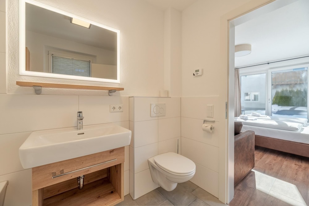 Falken Suites ONE With Garden