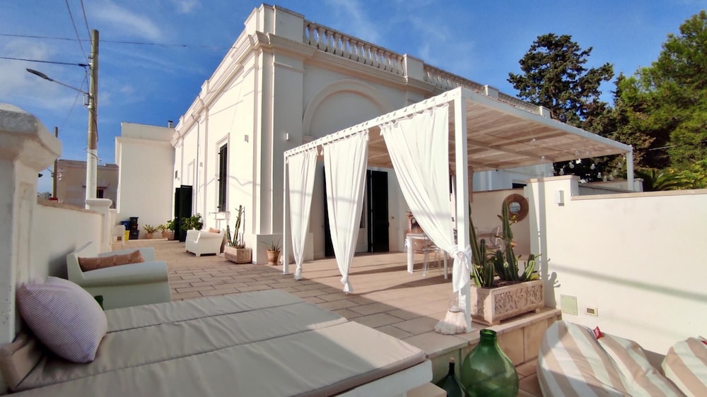 Villa Perseo - Dimora Storica Con Piscina Privata Nel Centro Di S Maria di Leuca view 5