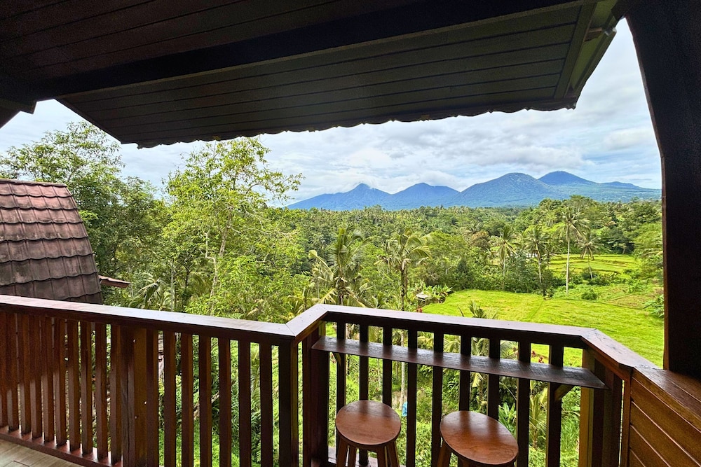 Four Mountains Villa Bedugul