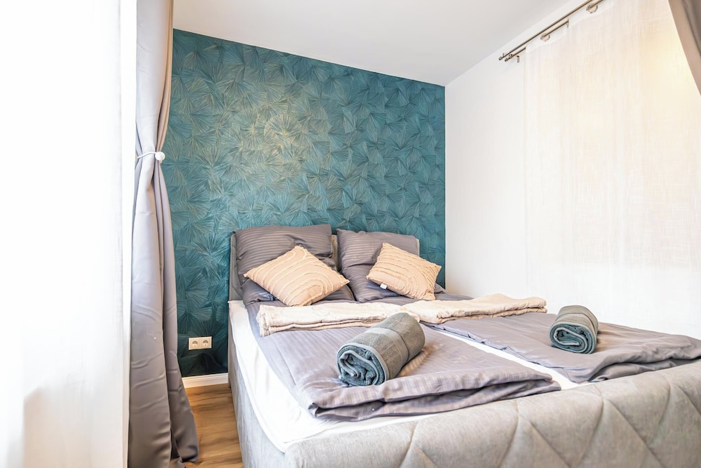 Comfy 2BR 1LR Apartment Donaustadt