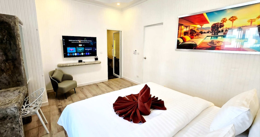 LUMALAND Luxury Pool Villa Pattaya Walking Street