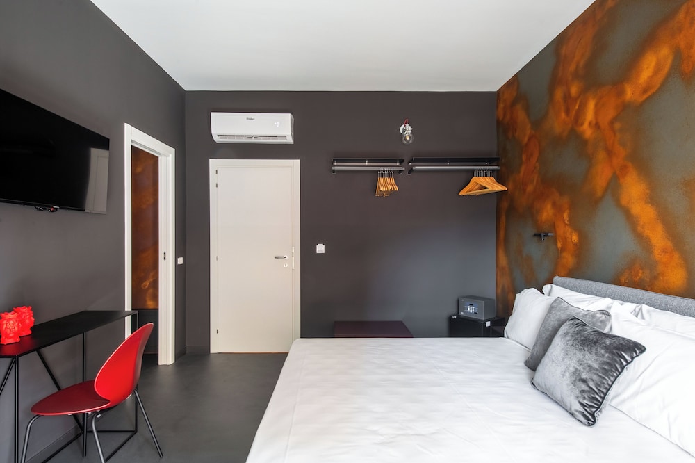 Massimo Foyer 53 by Wonderful Italy