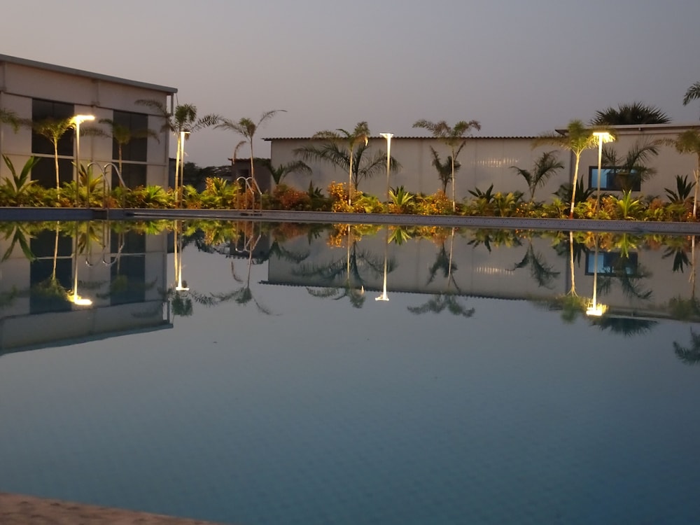 SIMBOR BEACH RESORT