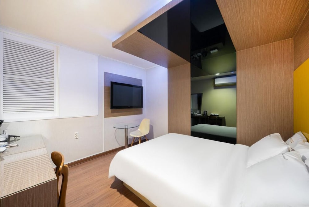 HUE MOTEL