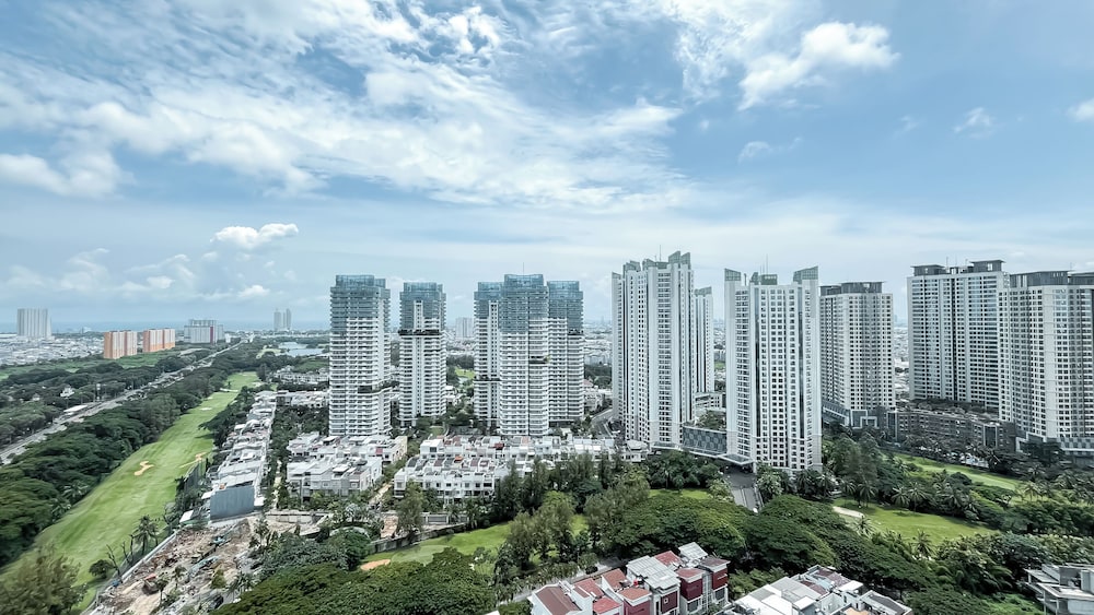 Wonderful And Homey 2Br Apartment At Springhill Terrace Residence