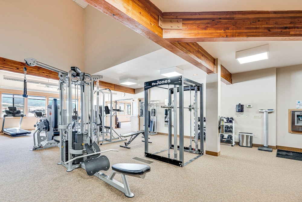 Fraser Condo w/ Ski Shuttle & Resort Amenities!