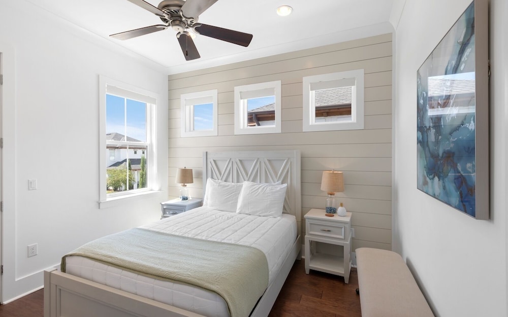 5BR Getaway w/ Private Pool, Golf Cart, 4 Bikes & 30A Convenience!