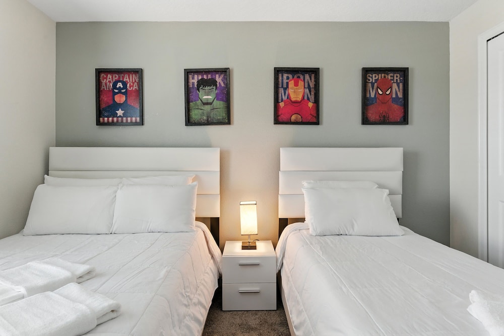 Comfort Stay With Pool Near Attractions
