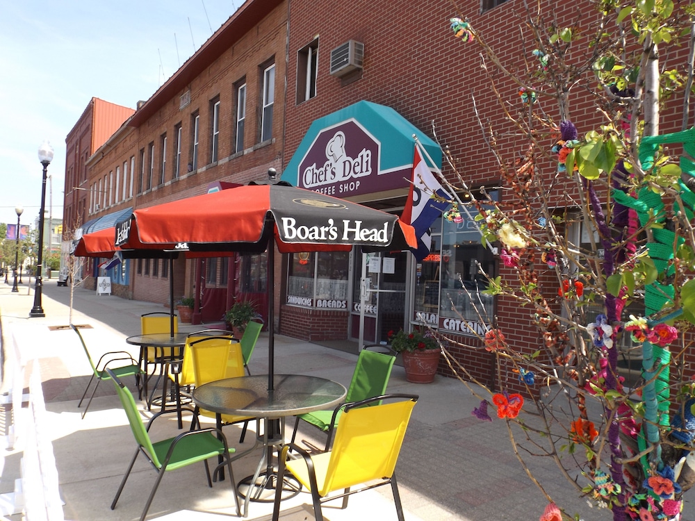 Cadillac Vacations - Hermanns European Inn - Property Image 3