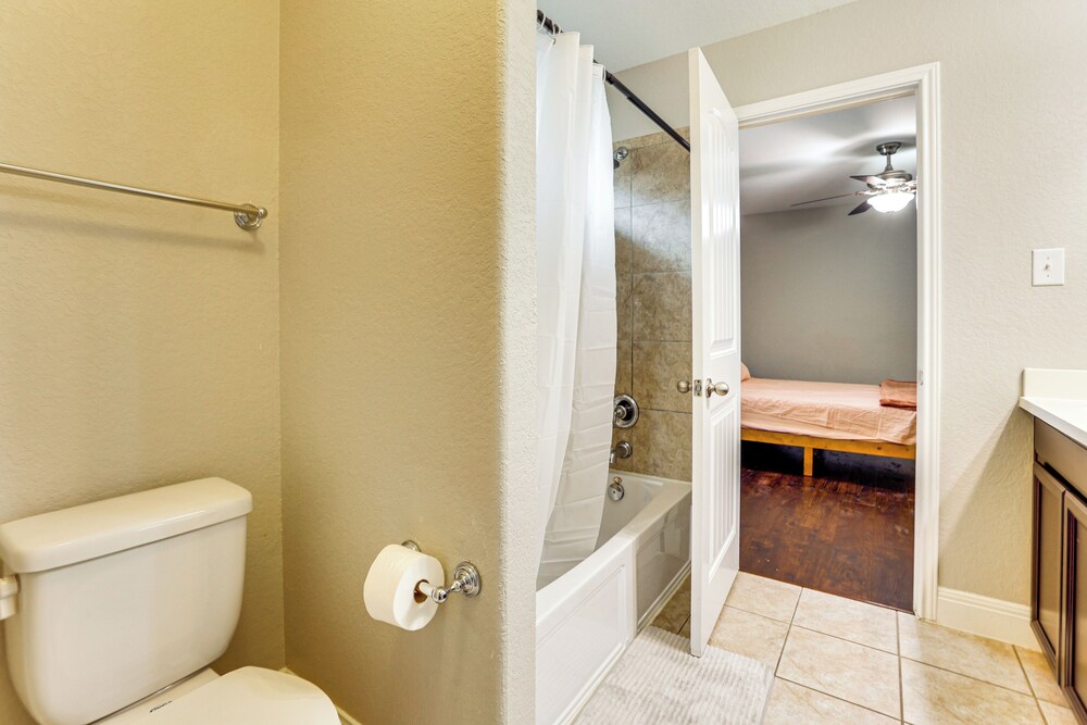Group Getaway w/ Pool Access in San Antonio!