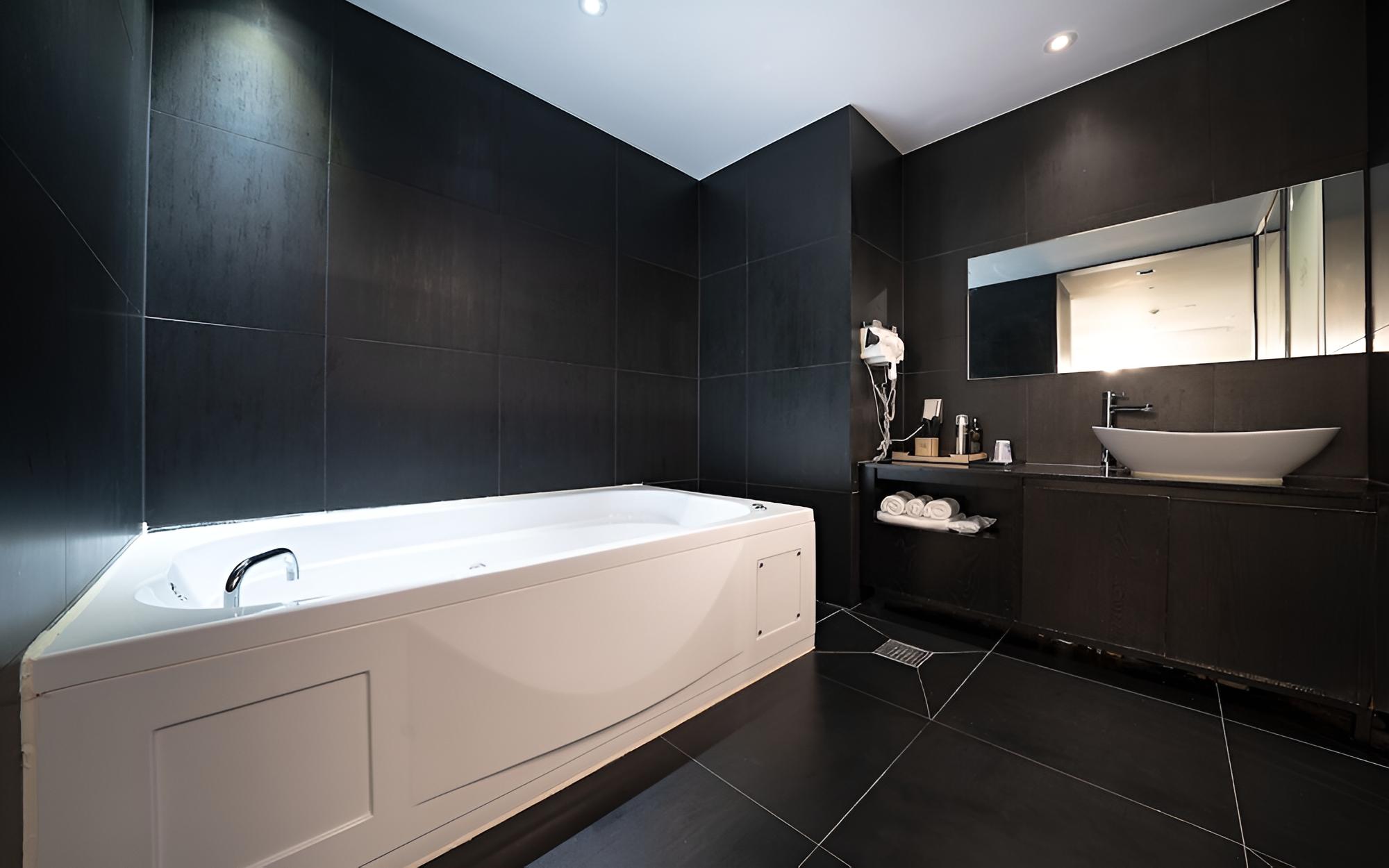 Incheon Ali Suite Hotel