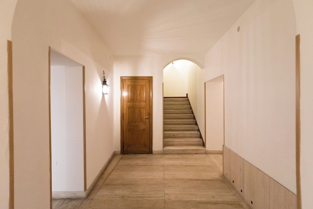 Monti Apartments