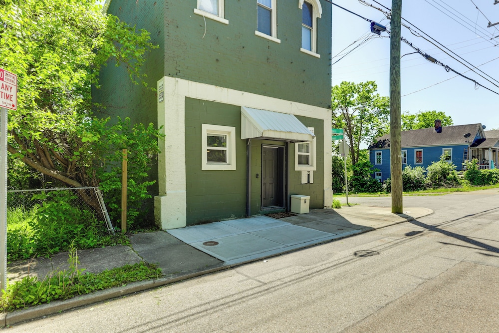 7 Mi to Dtwn: Charming Couple's Cove in Cincinnati