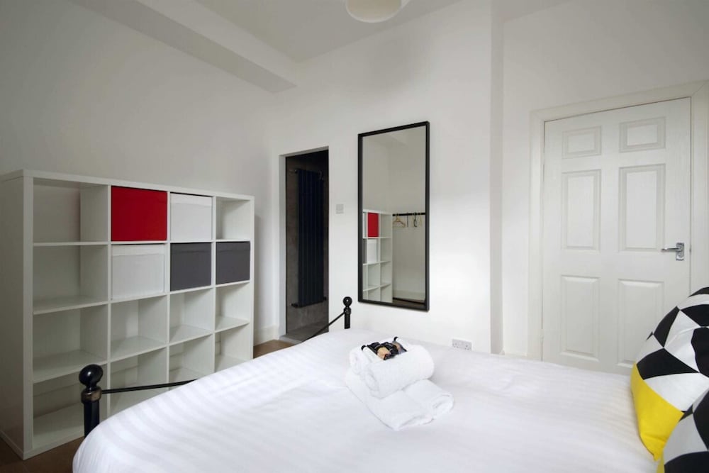 Modern Apartment in the Heart of Edinburgh view 4