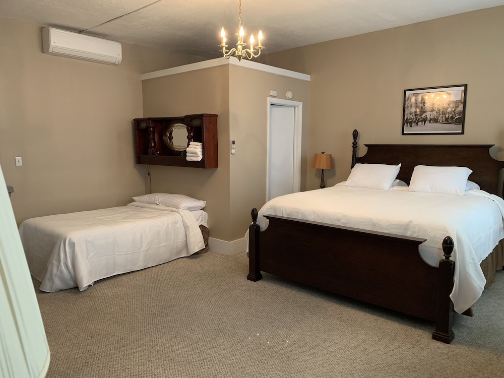 The Hotel Belvidere