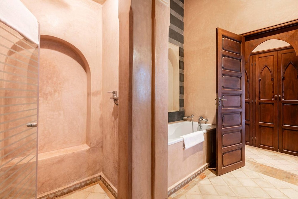 Villa Layyine Avec Personnel spa Sports