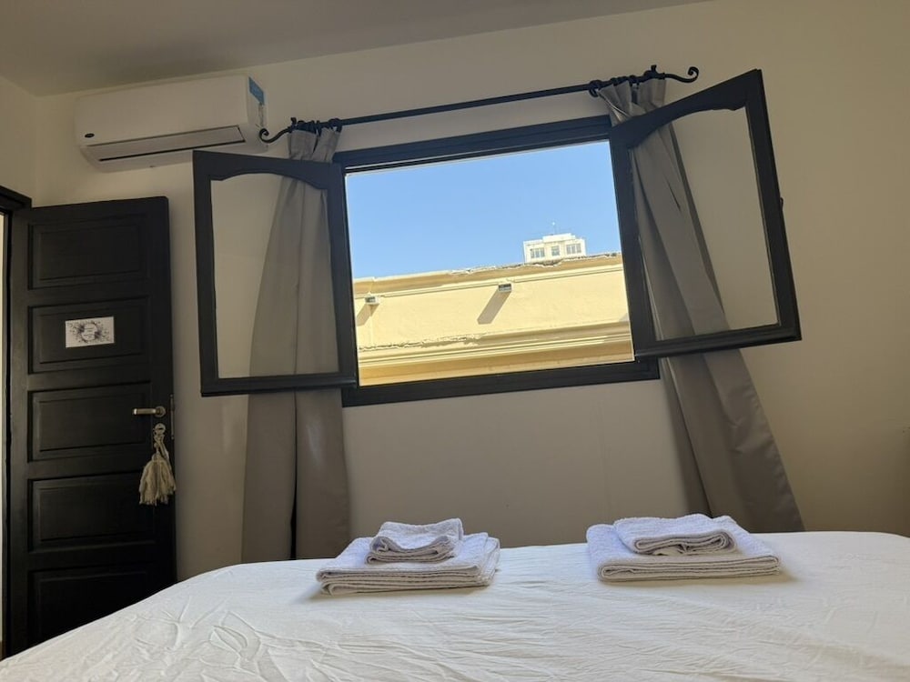 Clivias Hostel