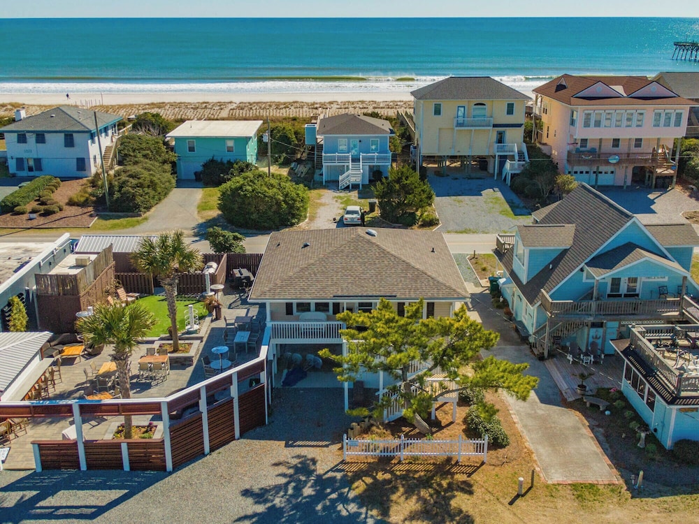 Little Bird by Topsail Realty