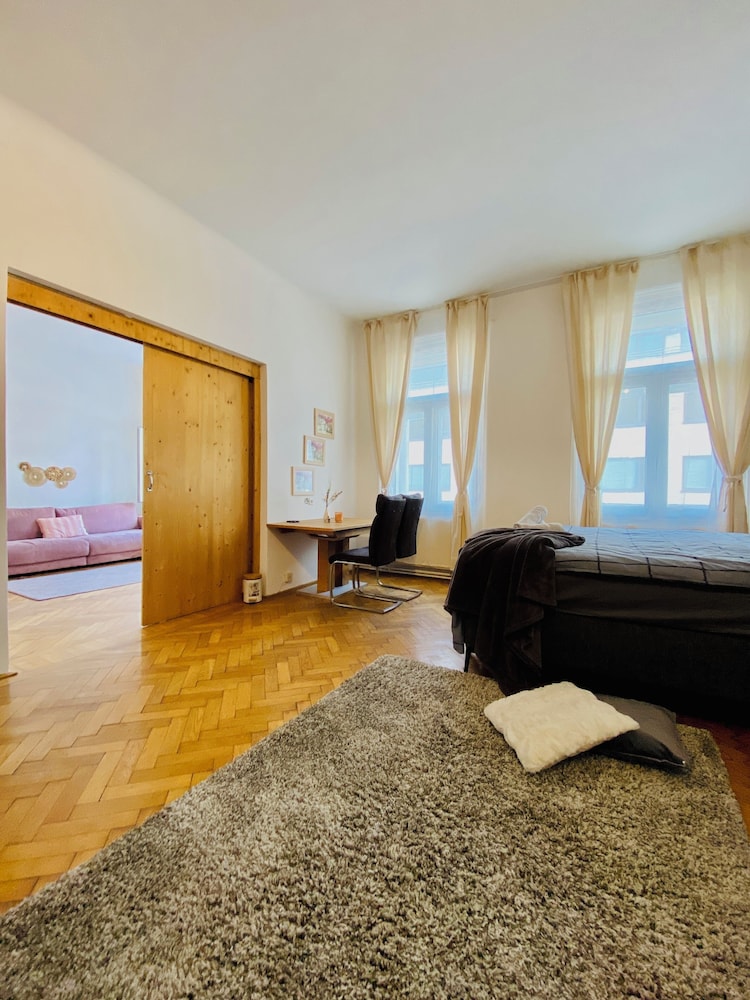 Cozy 2BR Apartment Near Westbahnhof