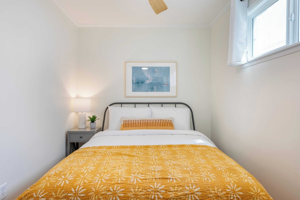 Surfrider Buyout by Avantstay 2 Home Buyout By the Beach!
