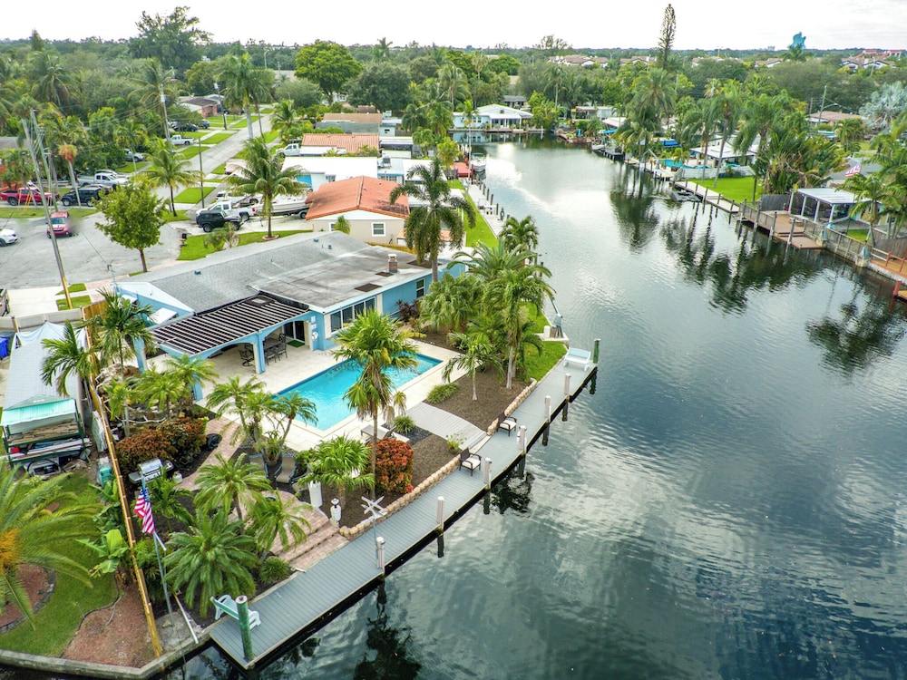 AQUA VILLA