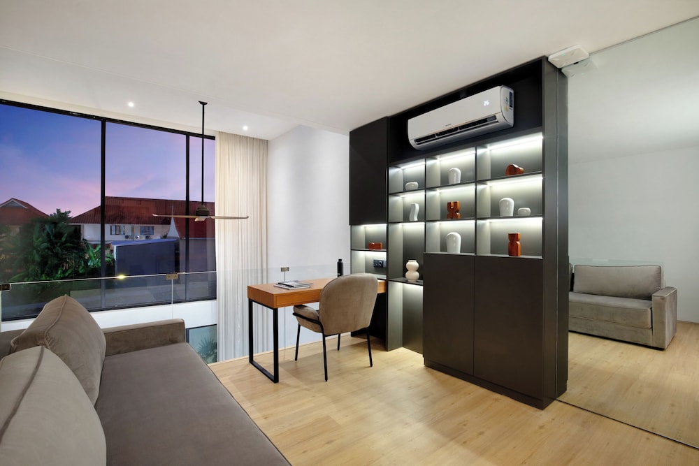 The Oasis II Townhouses by BREIG