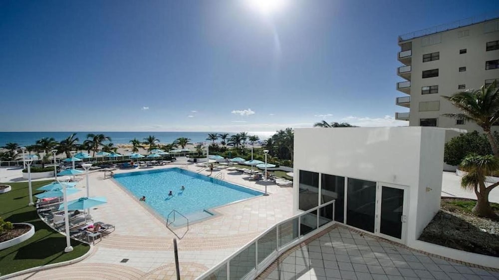 8 Guests - Pool - Miami Beach With Ocean Views