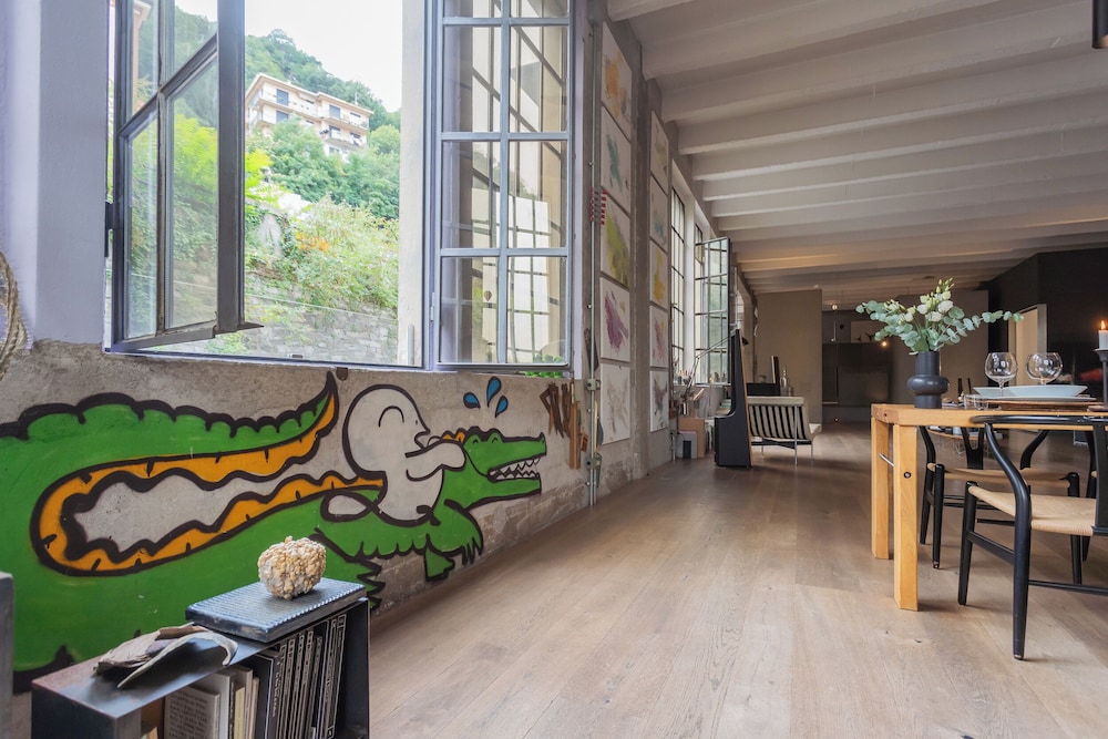 Design Loft With Private Parking by Rent all Como