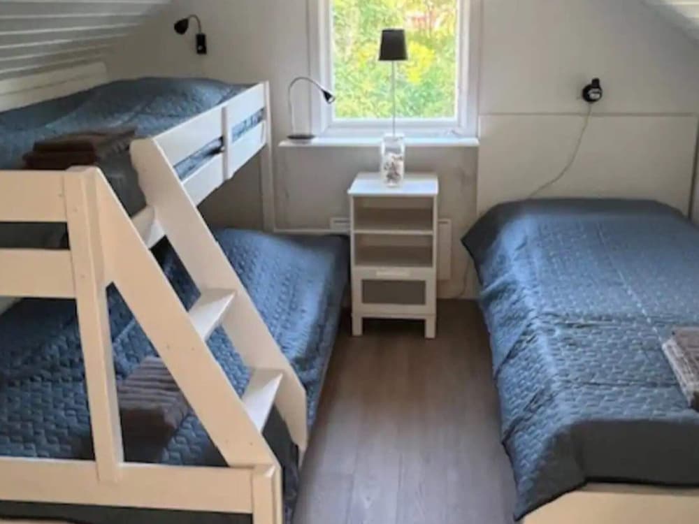 5 Star Holiday Home in Mollosund