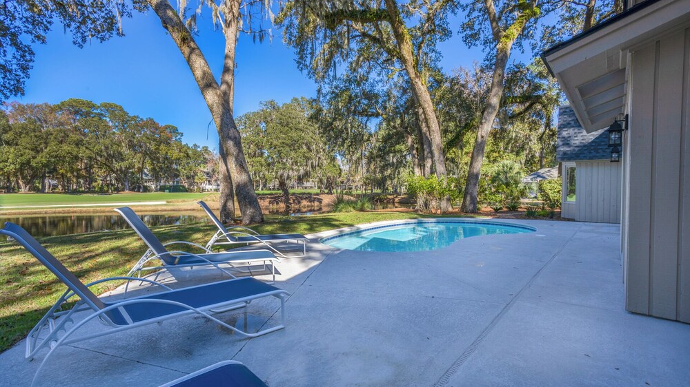44 Willow Oak Rd. West at The Sea Pines Resort